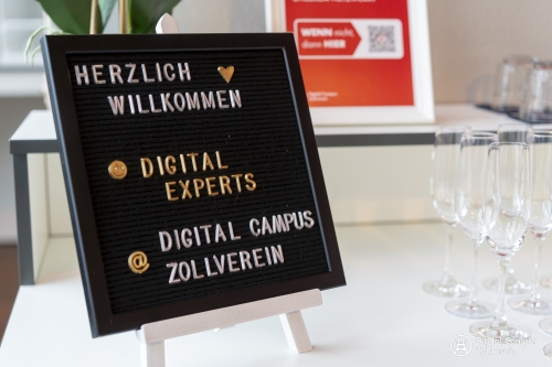 Digital-Expert-04