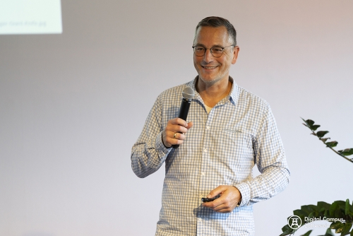 Digital-Expert-11 (1)