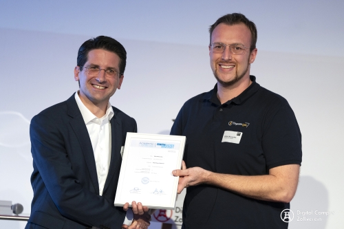 Digital-Expert-25