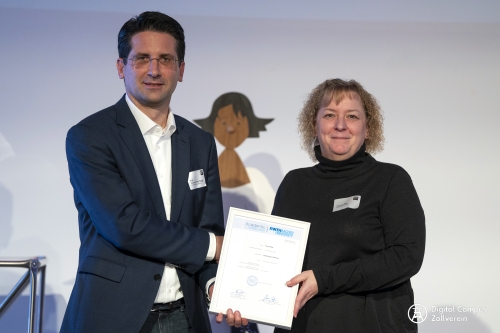 Digital-Expert-26