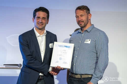 Digital-Expert-28